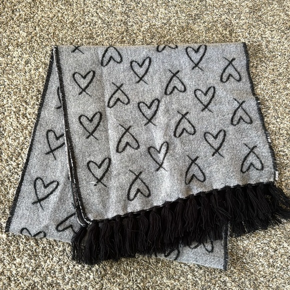 Scarf - Picture 2 of 2